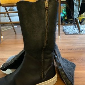 BOEMOS Boots Sz 8 Black